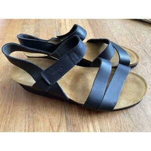 Naot Kayla Leather Sandals 11 Black Strappy Casual Cork